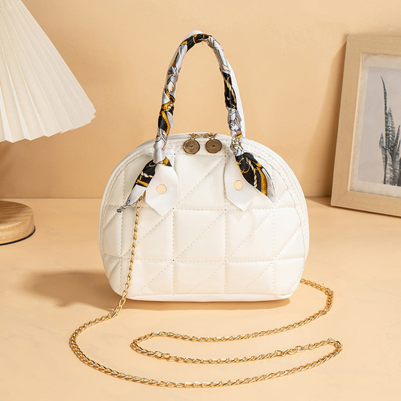 Wholesale Triangle embroidered shell handbag Minimum Order Quantity 3